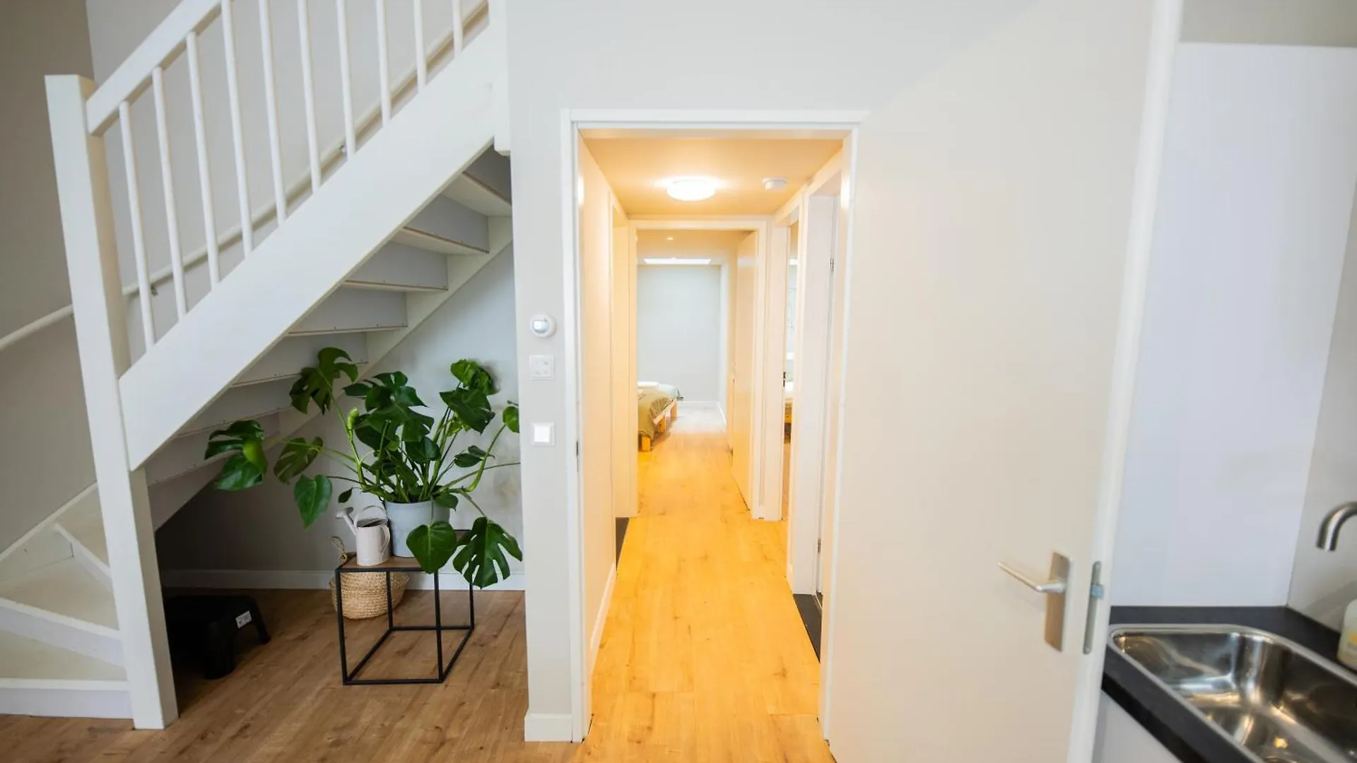 Two-Bedroom Apartment Bs-Bsh Rotterdam