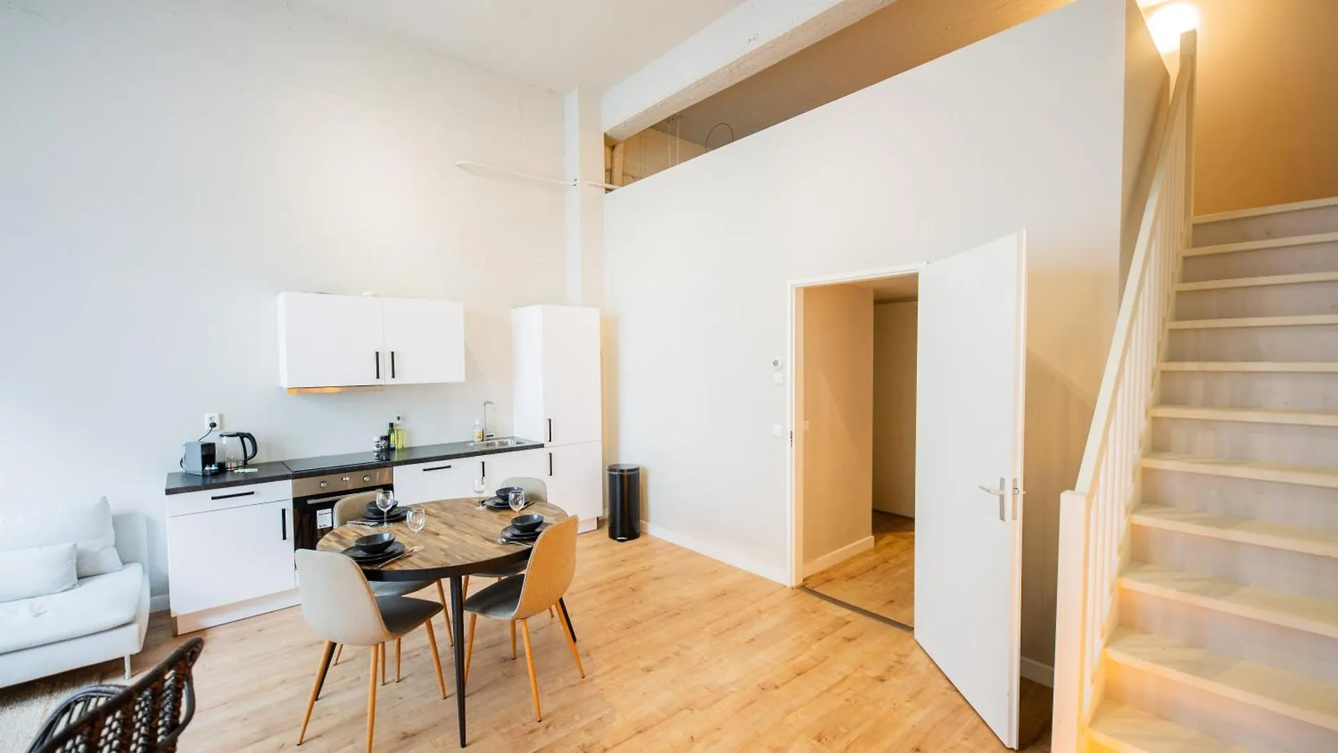Two-Bedroom Apartment Bs-Bsh Rotterdam