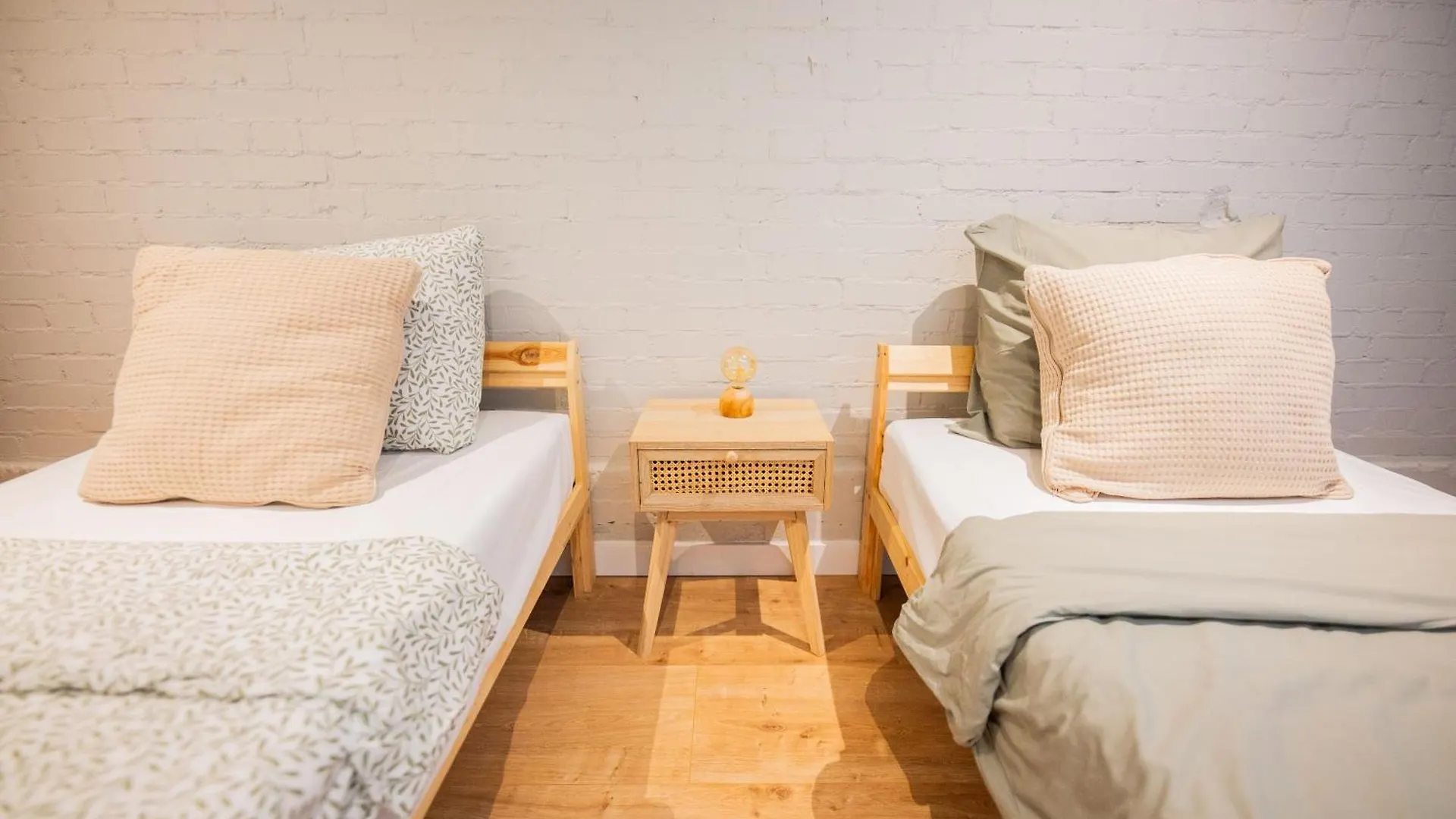 Two-Bedroom Apartment Bs-Bsh Rotterdam