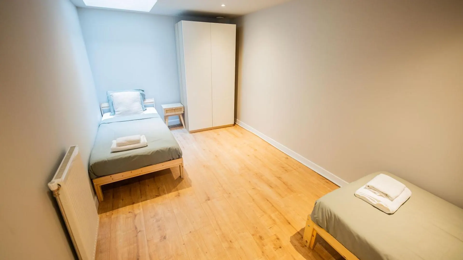 Two-Bedroom Apartment Bs-Bsh Rotterdam 0*,  Nederland