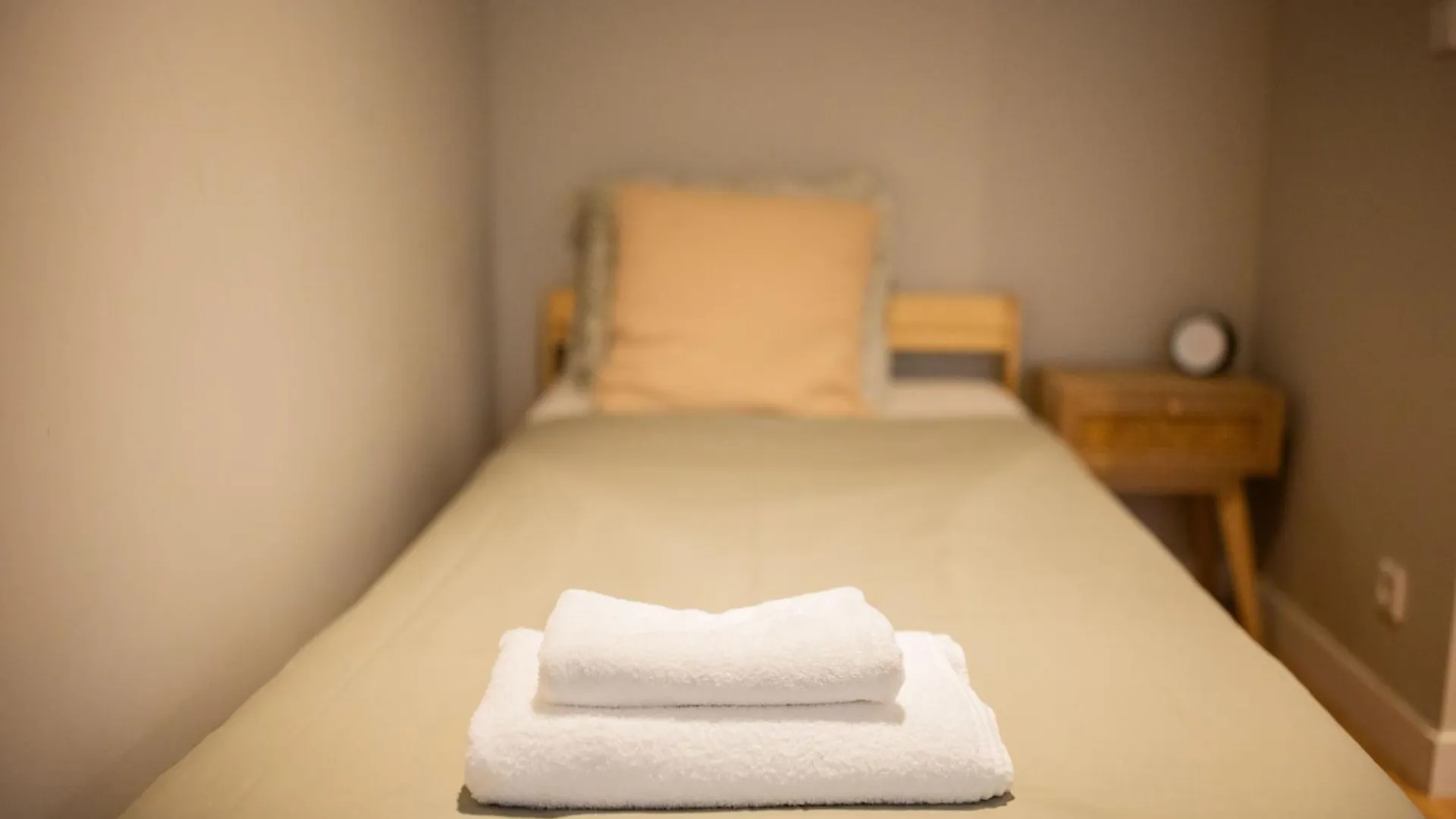 Two-Bedroom Apartment Bs-Bsh Rotterdam