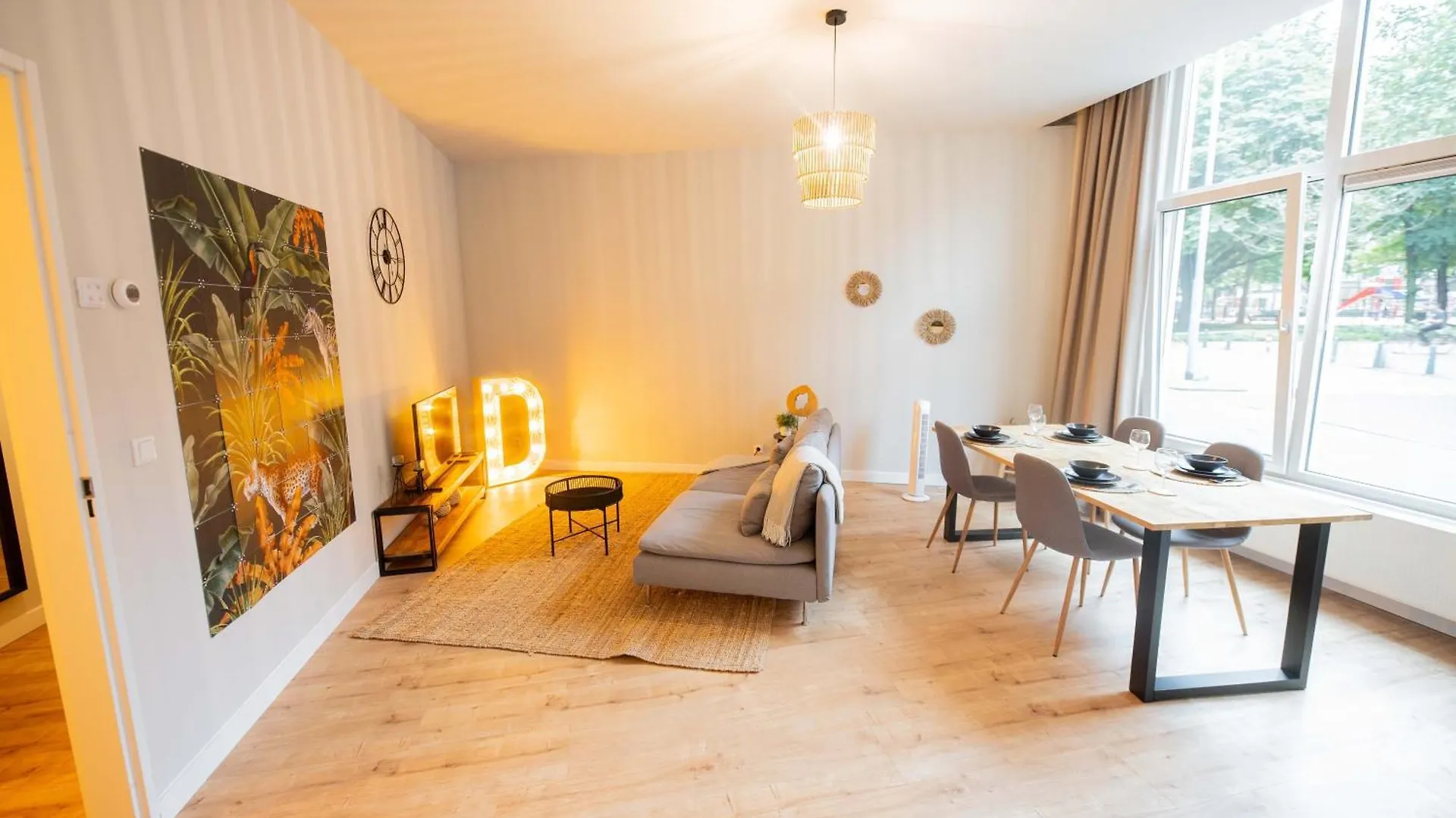 Two-Bedroom Apartment Bs-Bsh Rotterdam