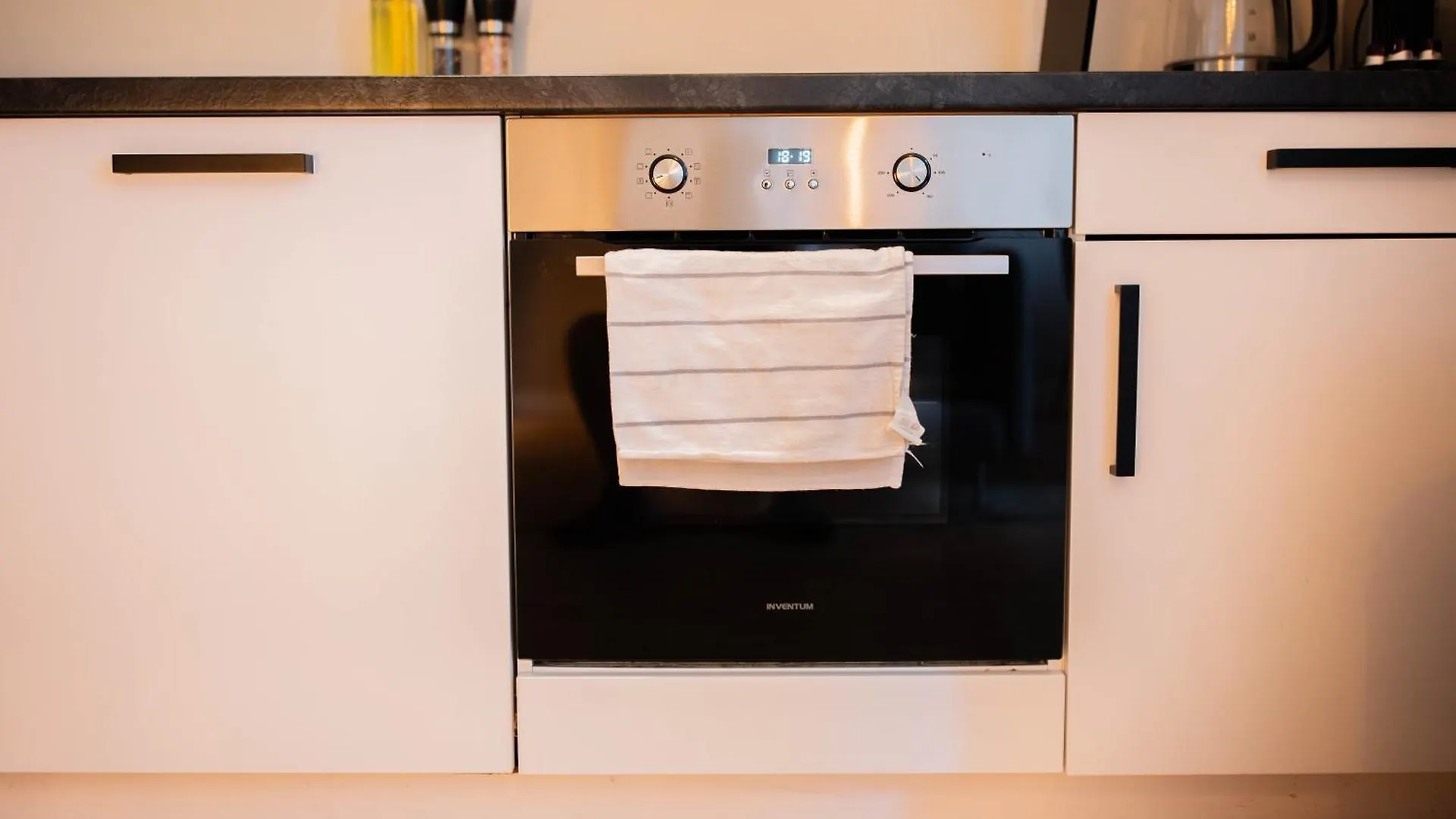 Two-Bedroom Apartment Bs-Bsh Rotterdam