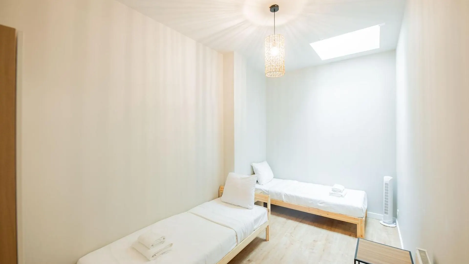 Two-Bedroom Apartment Bs-Bsh Rotterdam