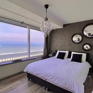 Ocean Breezeapartment: Wakeup 2 Sound Of The Waves Appartement